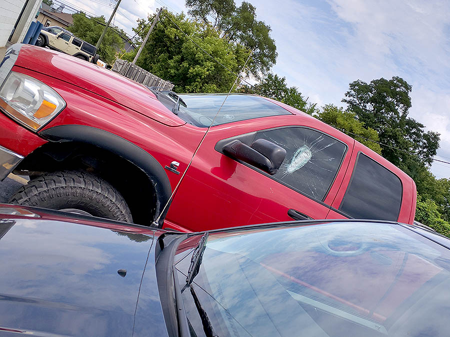 Pick Up Truck Door Glass Repair